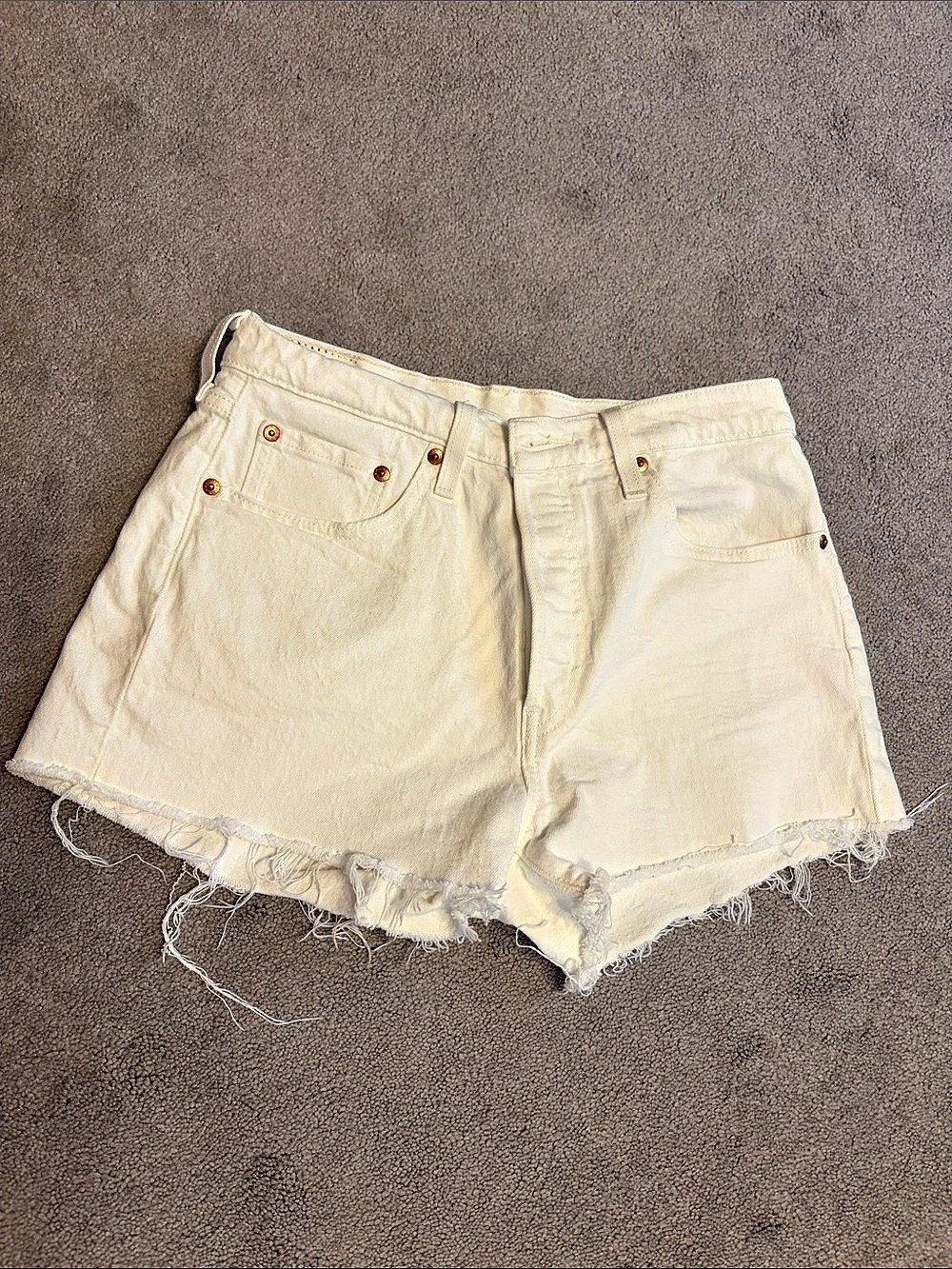 Levi's 501 Original High-Rise Cut-Off Shorts Jean Shorts Cream
